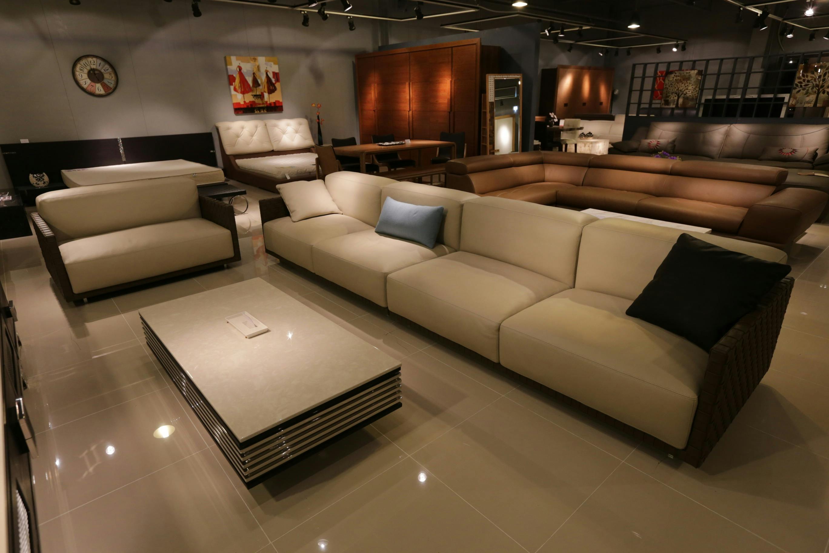 7 Key Benefits of Professional Sofa Cleaning in Qatar